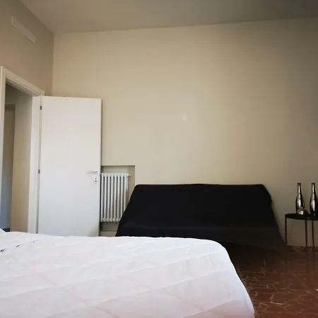 All'ultimo Piano - Short Rimini